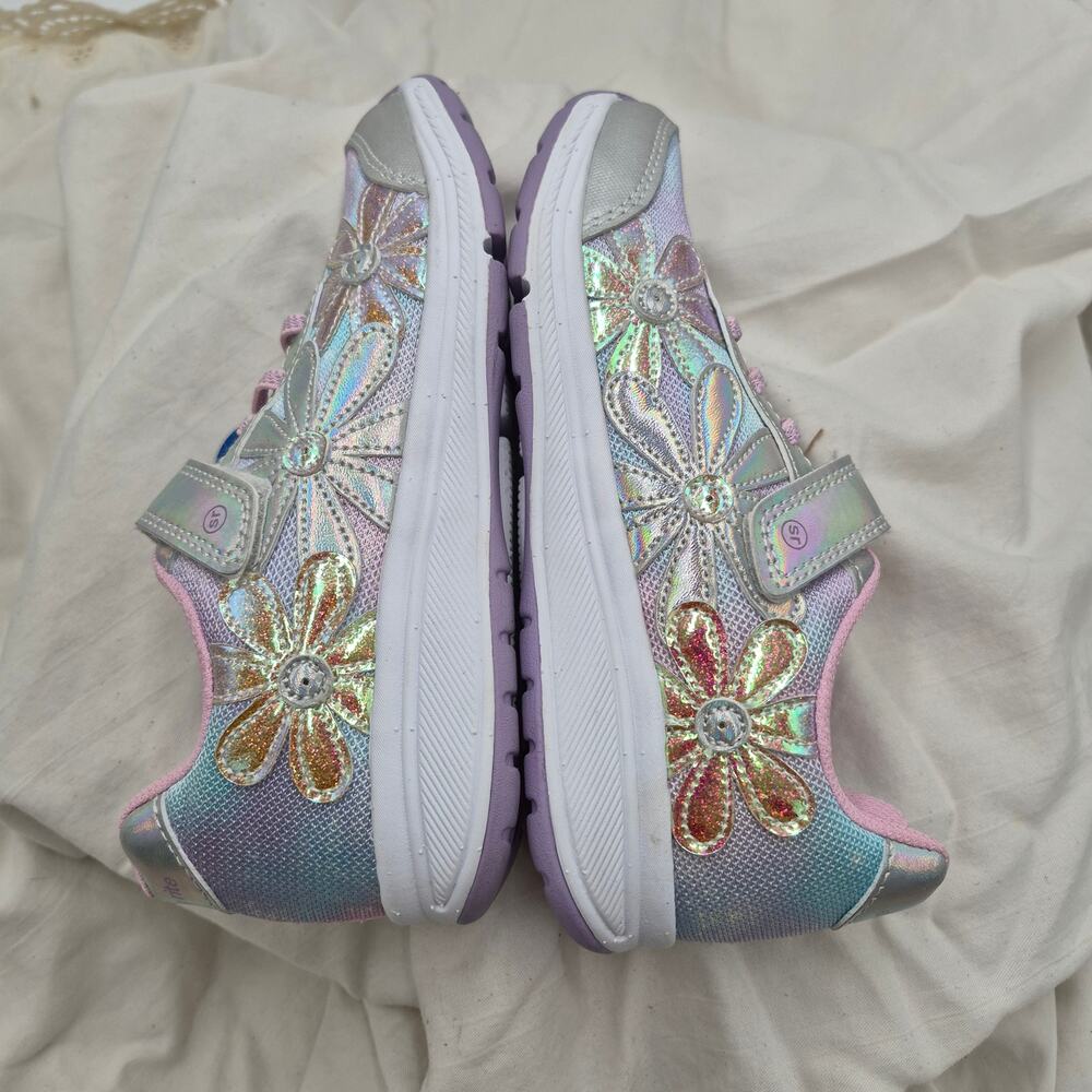 NEW Stride Rite Light-Up Glimmer iridescent sneakers daisy-decked Girl size 2